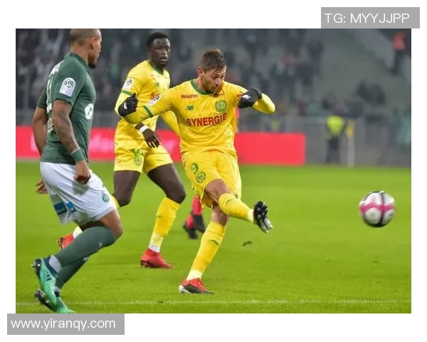 雷恩与马赛的激烈对决揭示法甲赛季的争冠悬念与球队实力较量 雷恩与马赛的激烈对决揭示法甲赛季的争冠悬念与球队实力较量