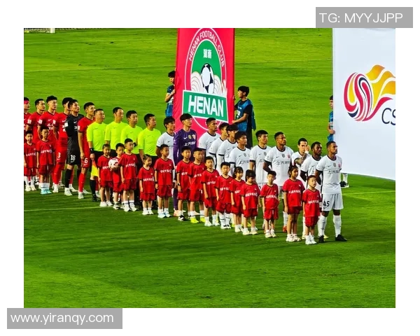 沙赫尔与迪拜阿萨的激烈对决展现足球魅力与团队精神