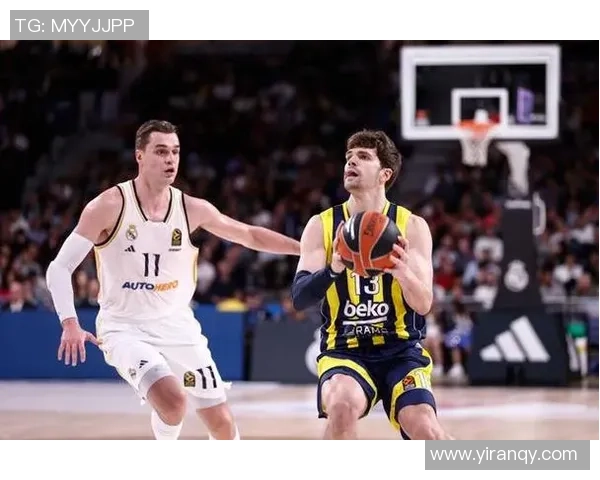 1516赛季辽宁队与江苏队激战回顾：精彩瞬间与战术分析