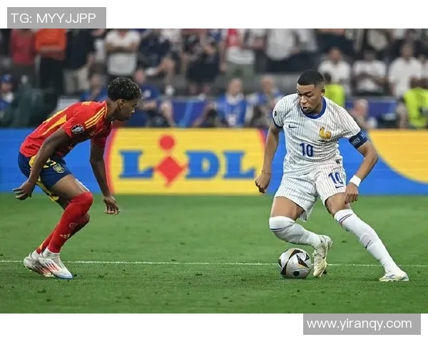 2004年美国队与西班牙队的激烈对决回顾与精彩瞬间分析